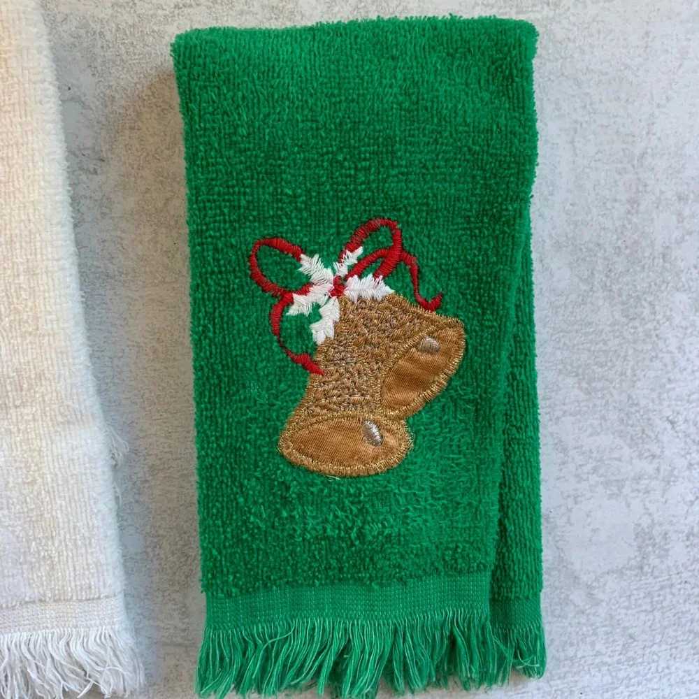 Vintage 1980s Christmas Towels Set‎ Embroidered Snowman Bells Holly USA Made